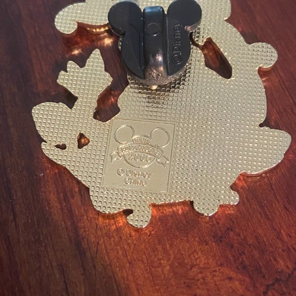 2006 Snow White Dove Disney Parks Pin - Picture 4 of 4